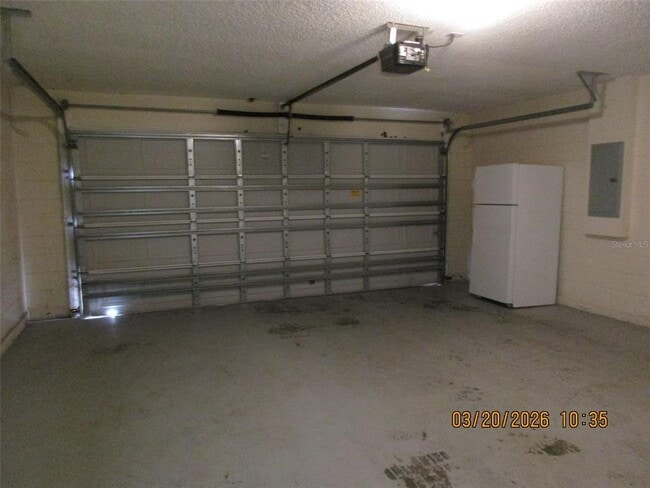 Building Photo - 11879 Bentry St