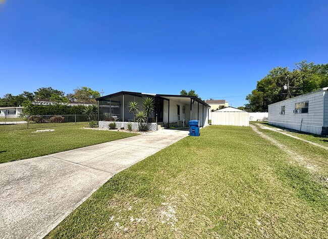 Foto del edificio - 1815 Woodcrest Dr