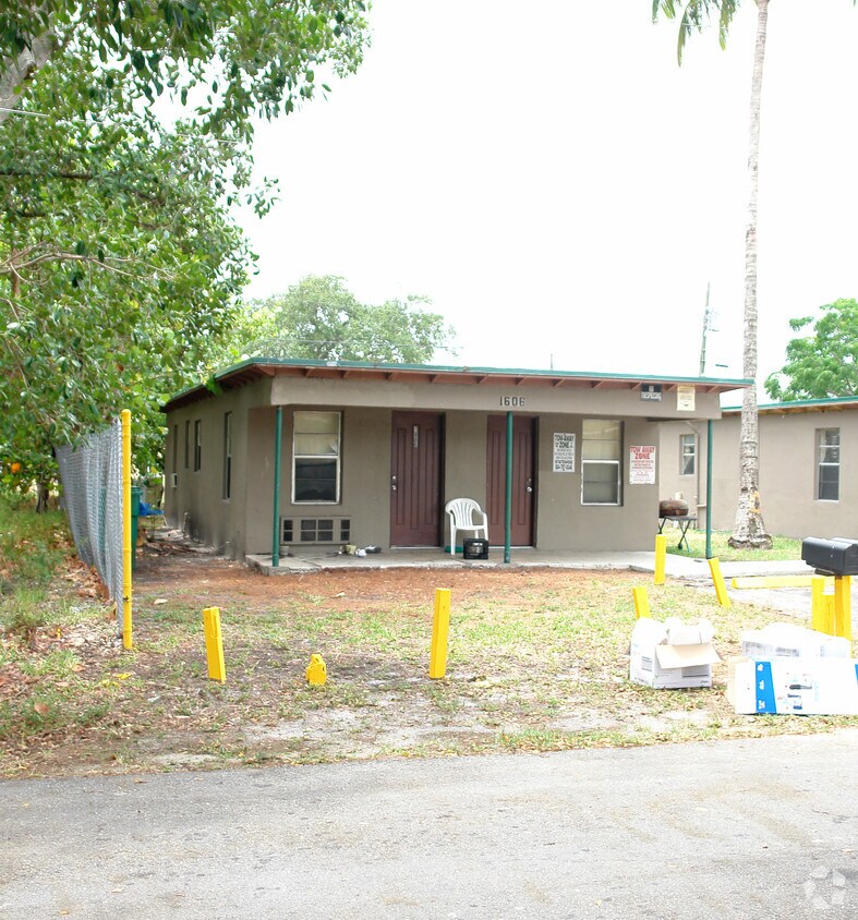 Building Photo - 1606-1610 NW 7th Ct