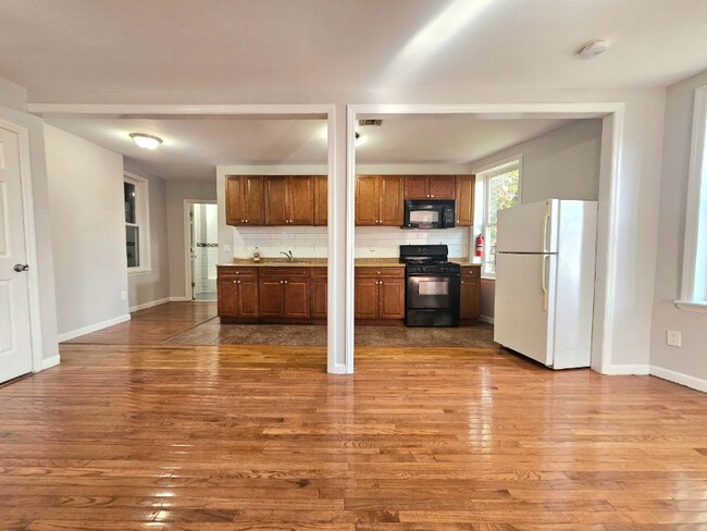 Building Photo - 487-418 18th Ave