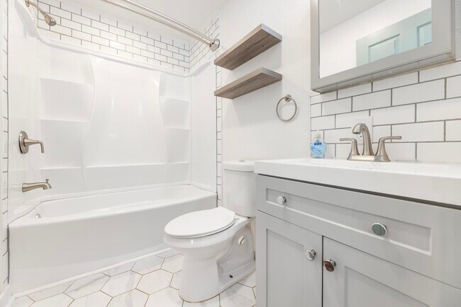 Foto del edificio - 436 Archcrest St