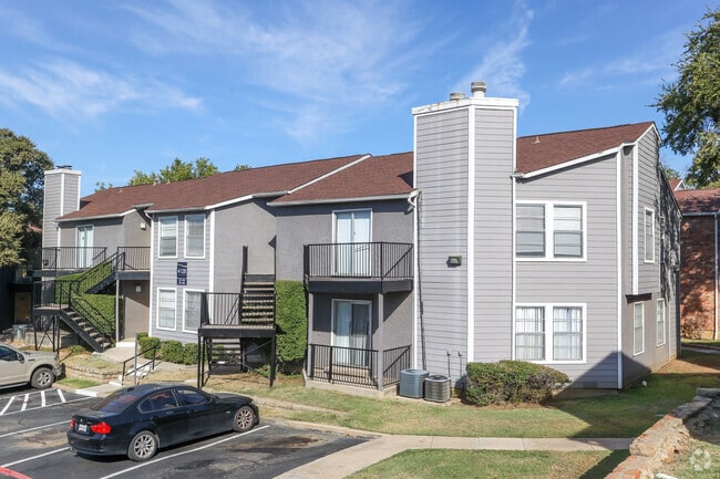 Building Photo - Summerwood Apartments