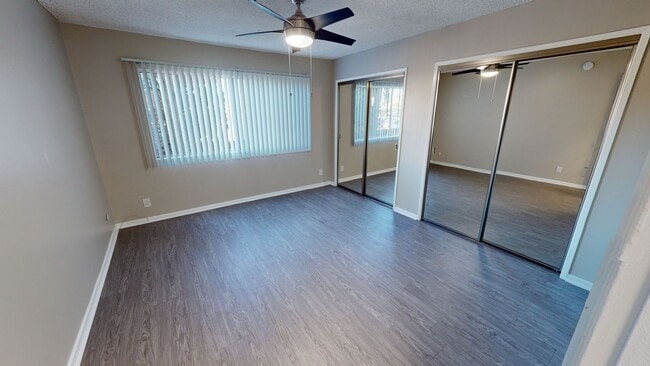 Interior Photo - 626 Kew