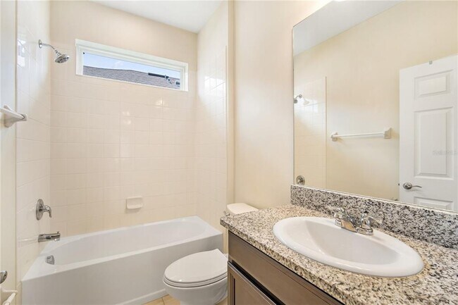 Building Photo - 13413 Palmera Vista Dr