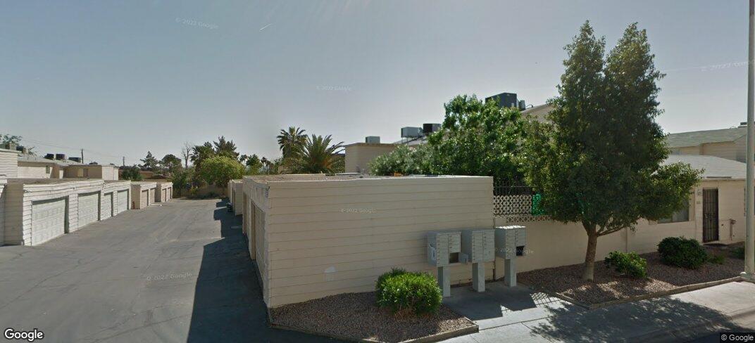 Building Photo - 4932 Larkspur St