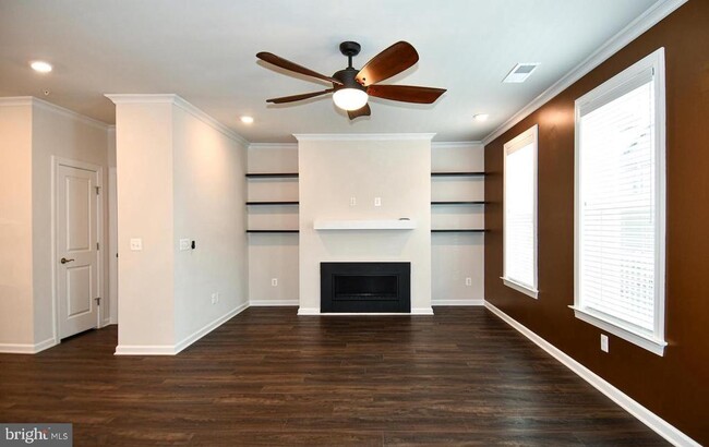 Building Photo - 20739 Heron Landing Dr