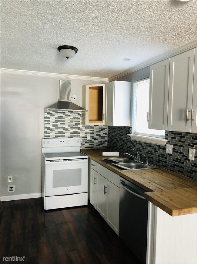 Building Photo - 1 br, 1 bath House - 605 S Cleveland St