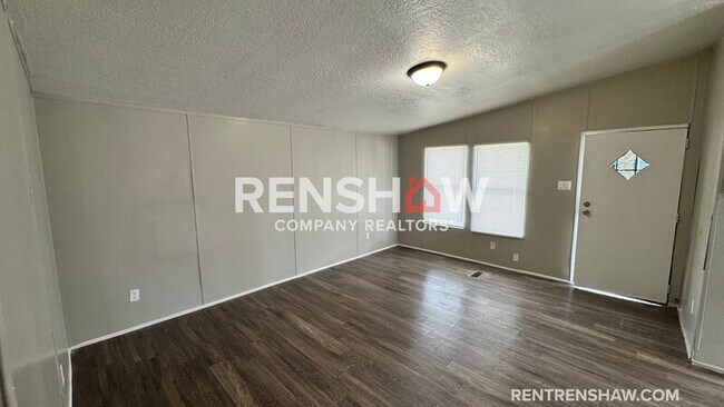 Foto del edificio - 288 W Brooks Rd