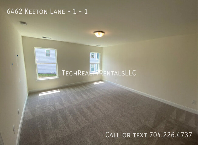 Foto del edificio - 6462 Keeton Ln