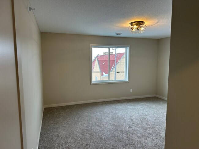 Foto del edificio - The Lincoln Apartments