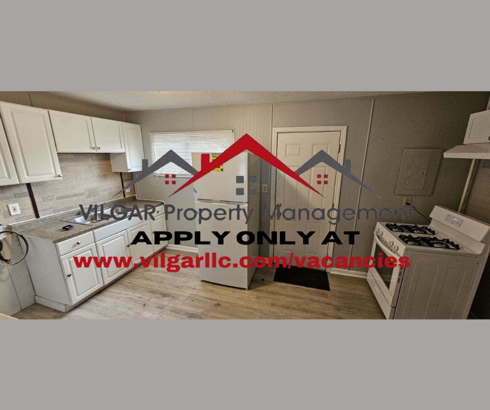 Primary Photo - 3 bed, 1 bath, slab home in Gary, IN