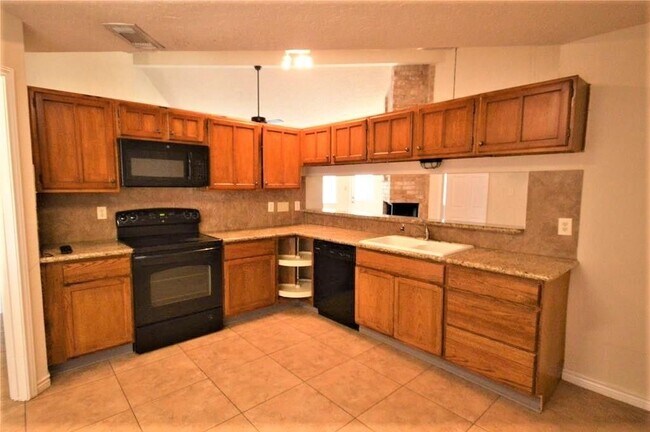 Foto del edificio - 2314 Crooked Ln