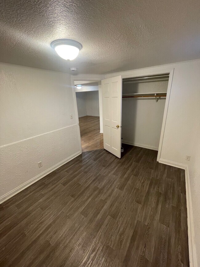 Foto del edificio - 1304 E North St