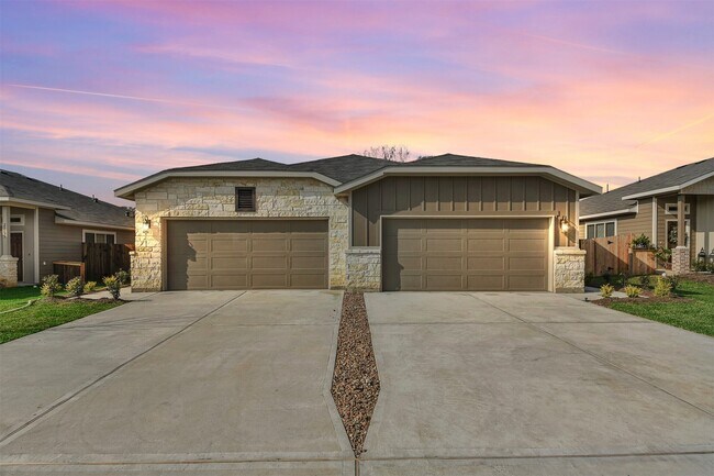 Foto del edificio - 25133 Pacific Wren Dr