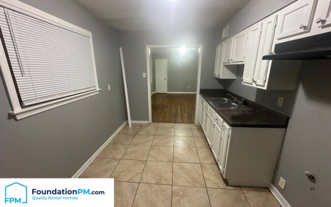 Foto del edificio - 1937 Pinedale Ave