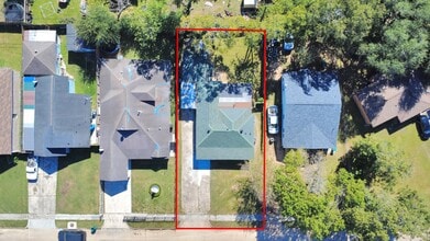 Building Photo - 1222 Bernard St