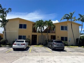 Building Photo - 1733 Mayo St