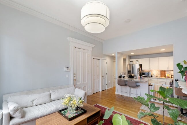 Building Photo - 7 Dwight St