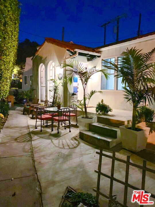 124 Driftwood St, Marina del Rey, CA 90292 Condo for Rent in Marina