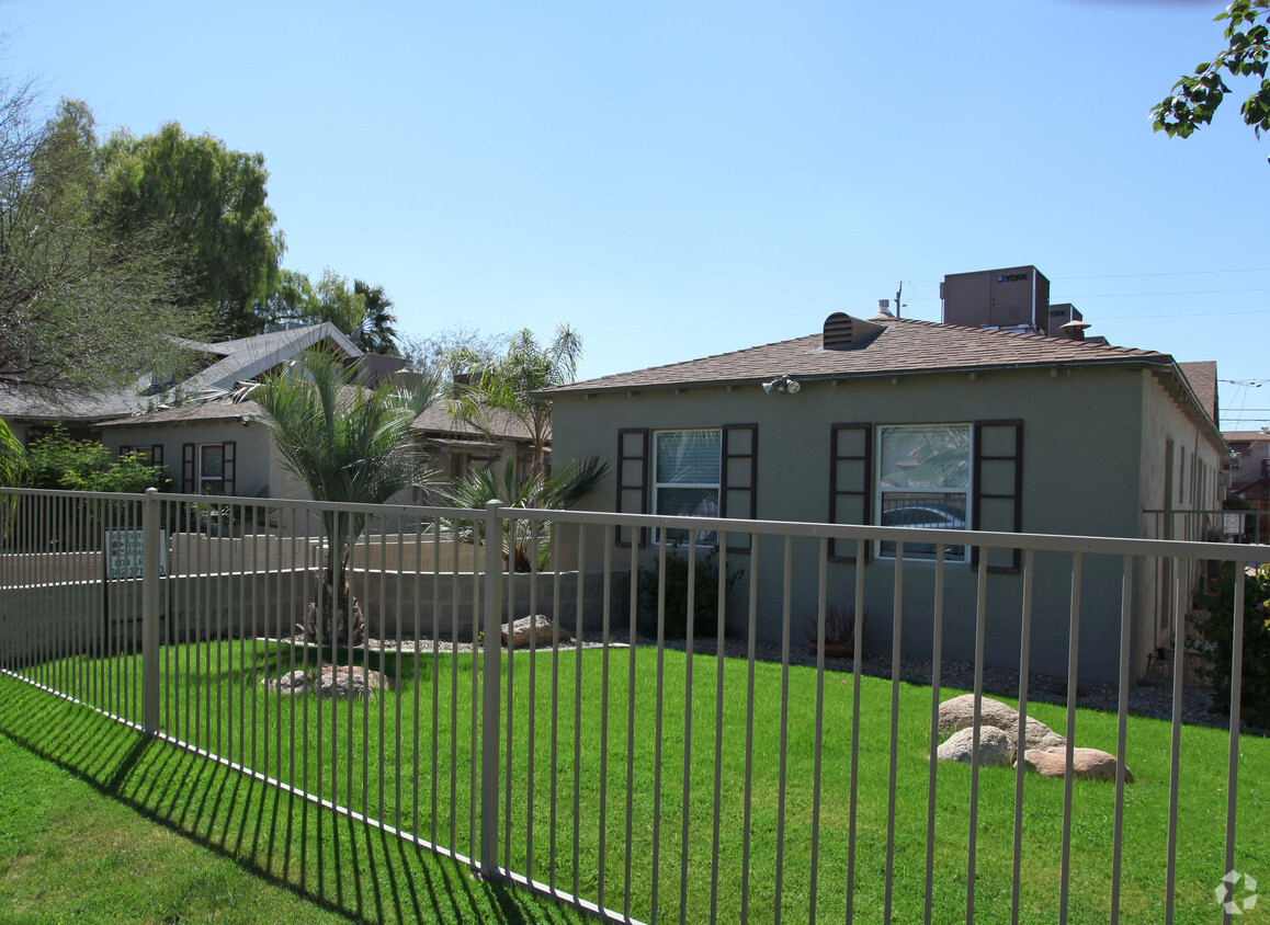 Primary Photo - Palo Verde Apartments