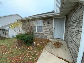 Building Photo - 3570-3572-3572 Prescott Dr