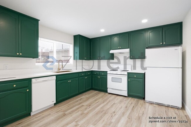 Building Photo - 5292 Santa Margarita St