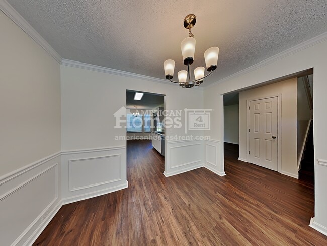 Building Photo - 915 Brisley Cir