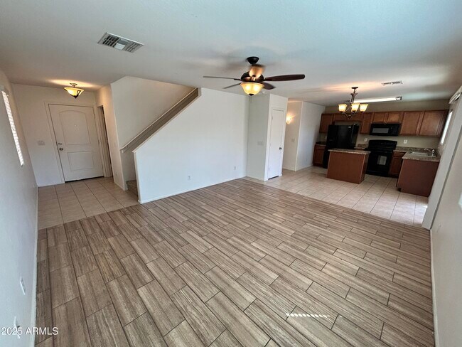 Foto del edificio - 7611 W Charter Oak Rd