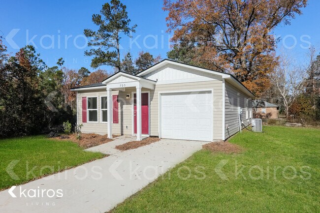 Foto del edificio - 705 E Butler Ln