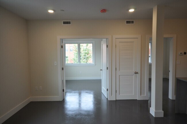 Building Photo - 659 Massachusetts Ave