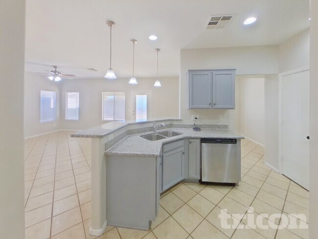 Foto del edificio - 22227 N 29th Dr