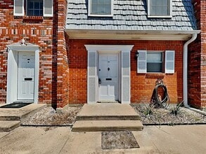 Building Photo - 931 Roaring Springs Rd