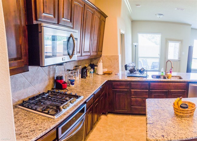 Foto del edificio - 4 br, 3 bath House - 2613 Pioneer Dr