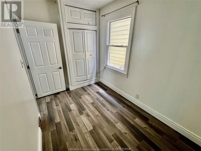 Building Photo - 455 Aylmer Ave