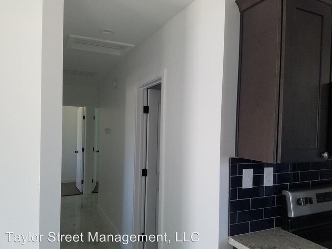 Foto del edificio - 3 br, 2 bath House - 2202 N 28th Street