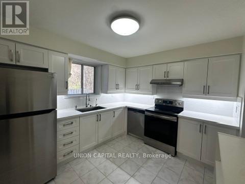 Primary Photo - 10-10 Esterbrooke Ave