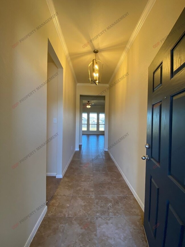 Building Photo - 719 Dunford Dr