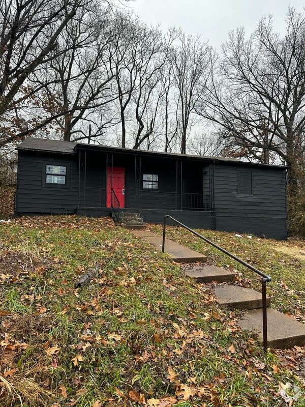 Building Photo - 2235 Edmund Ave