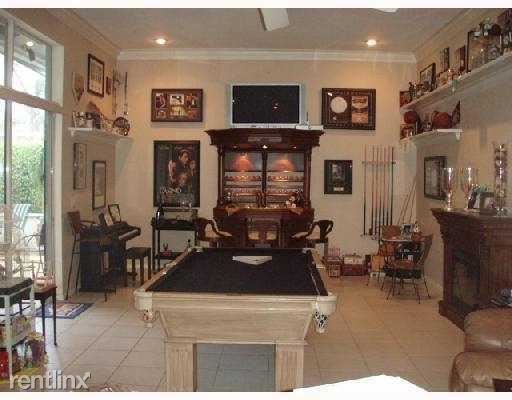 Foto del edificio - 7208 NW 64th Ter