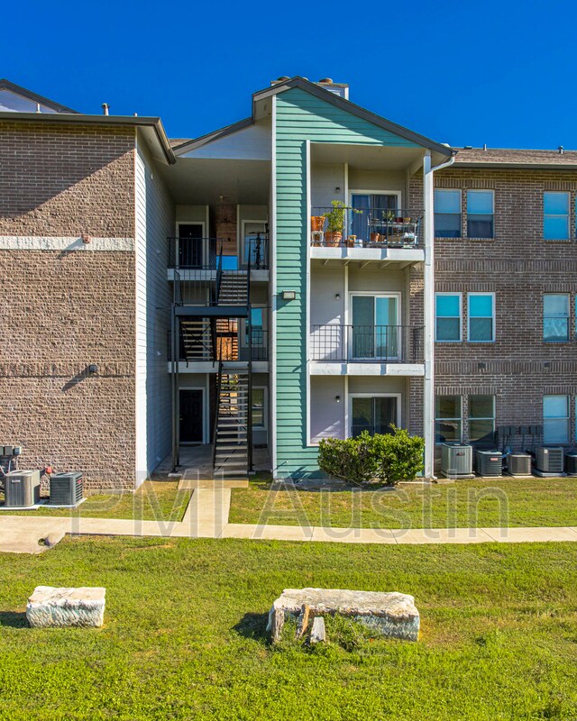 12166 Metric Blvd, Austin, TX 78758 House for Rent in Austin, TX