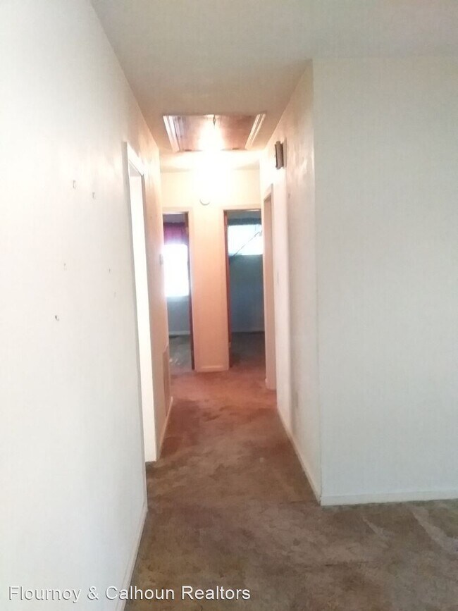 Foto del edificio - 3 br, 1 bath House - 955 Lake Rushin Drive