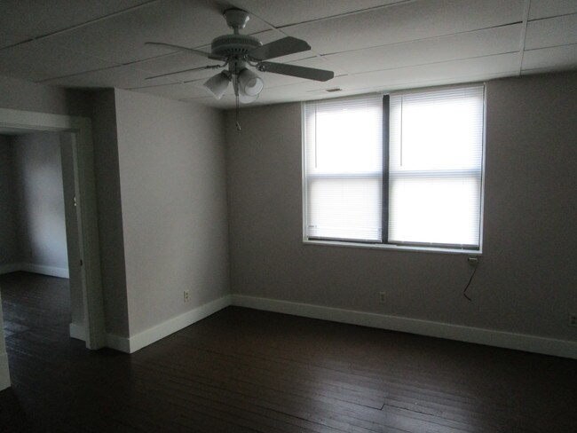 Living Area - 1202 Electric Ave
