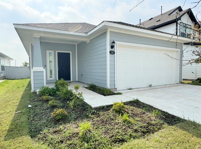Building Photo - 195 Heritage Ml Trl