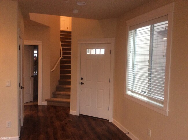 Foto del edificio - 3 br, 2.5 bath Townhome - 243 North 33rd C...