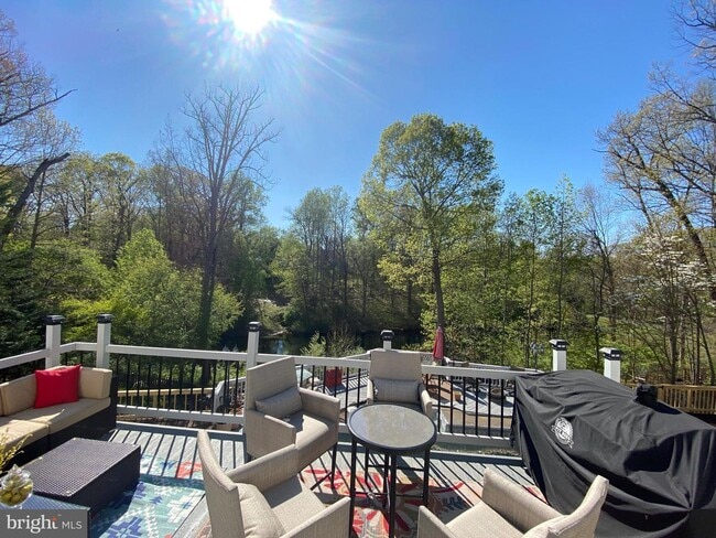 Building Photo - 13821 Lowry Dr