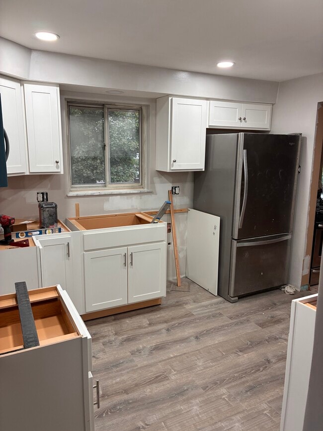 Building Photo - 421 Wyndhurst Dr