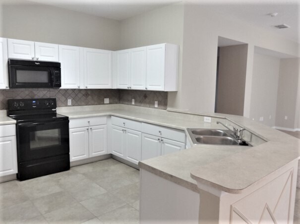 Foto del edificio - 2012 Bearing Ln