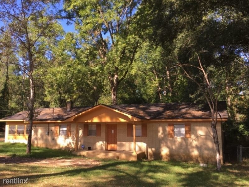 Primary Photo - 4 br, 2 bath House - 704 Northside Dr