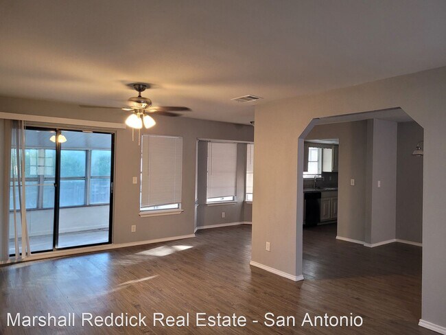 Building Photo - 3 br, 2 bath House - 6534 Robin Forest