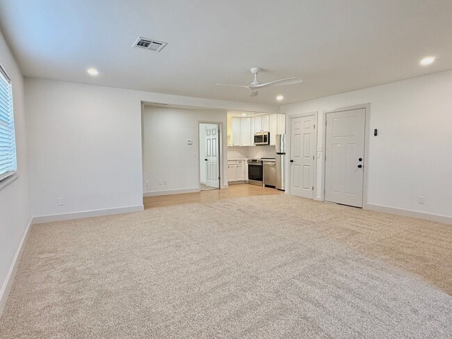 Photo - Quiet & Cute! Remodeled 1 Bed, 1 Bath Near... House